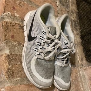 Nike free 5.0 grey and black